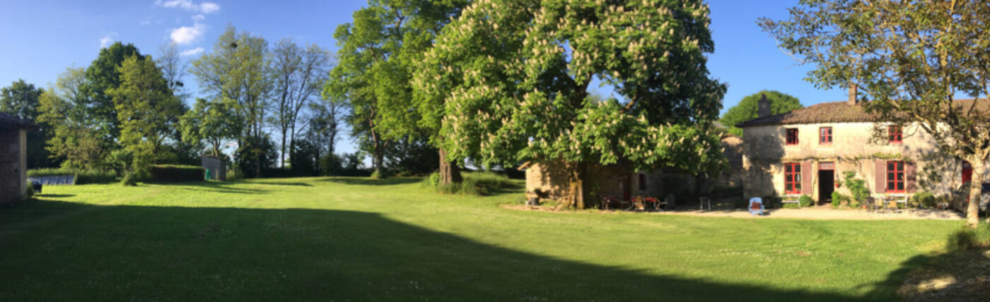 2016 05 Lgt Huis Cour Entree Maison 850Px 3466