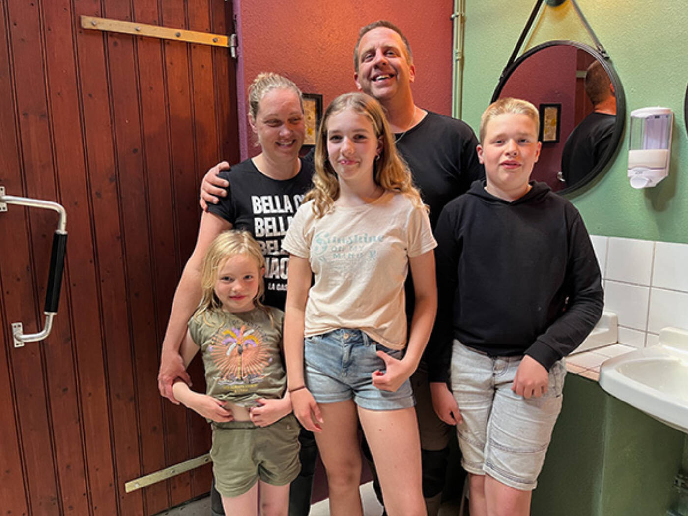 2023 05 01 Lgt Camping Dream Team 7447 600P